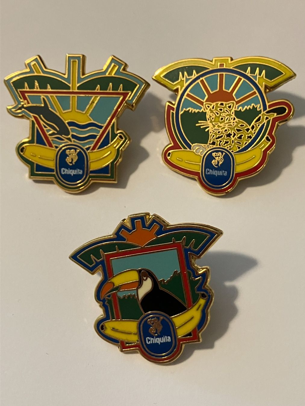 Placchette & Badge: 3 Pin Chiquita Bananen – Usato da Basel venduto da djwwpp
