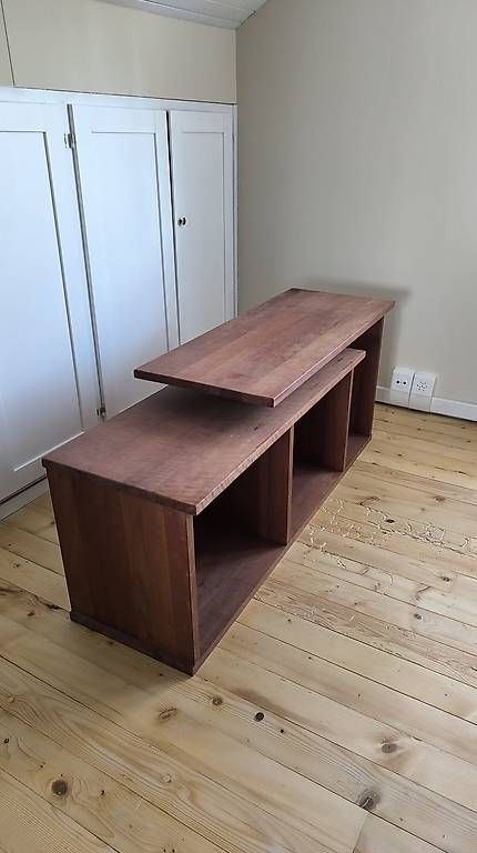 Mobili TV: TV-Möbel / Sideboard aus massivem Kirschholz – Usato da Nebikon venduto da amanda_bocc