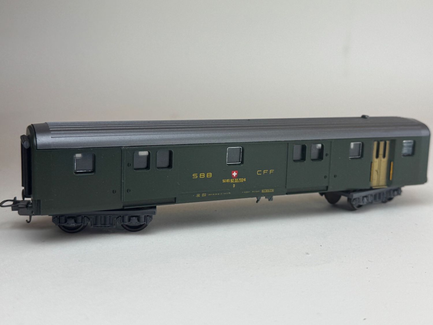 Lima Modellini di ferrovie: HR- Lima Gepäckwagen SBB – Usato da Elm venduto da Wikmtz