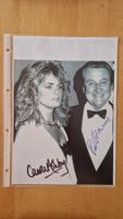P. Macnee / C. Ashby, Original Autogramme auf Foto in s/w
