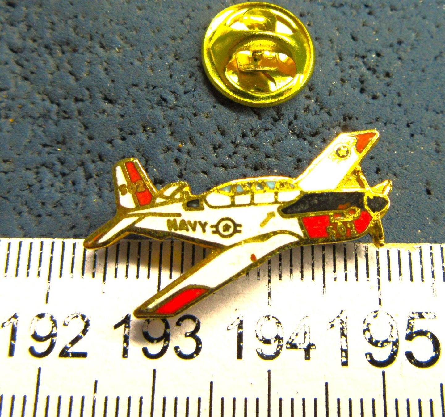 Placchette & Badge: US-NAVY OLDTIMER KAMPFFLUZEUG PIN – Usato da Ettingen venduto da Hausi4711