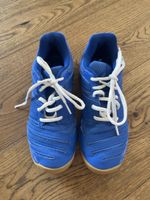 Adidas Hallenschuhe blau Grösse 34 guter Zustand