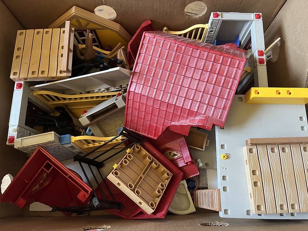 Giocattoli: Playmobil 5221 Reiterhof  – Usato da Bern venduto da Einschlag 2