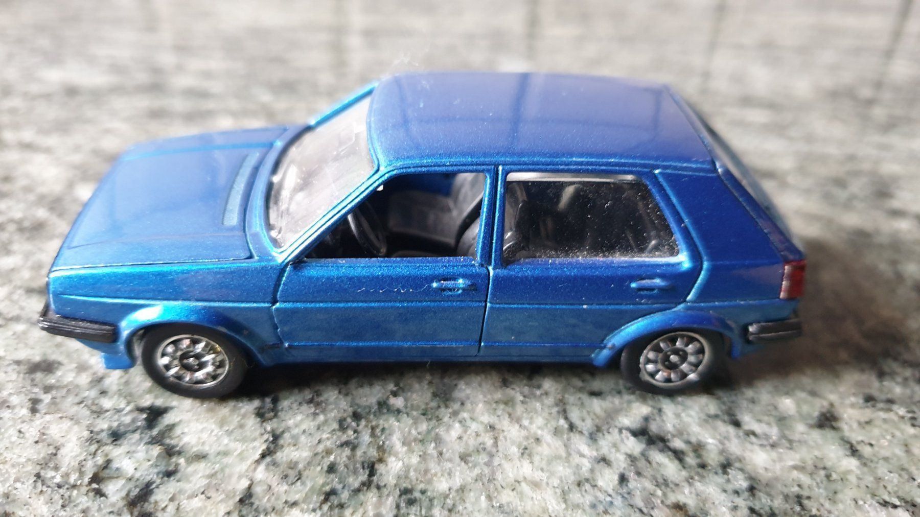 Volkswagen Voitures modèles: VW GOLF – D'occasion à Wengi b. Büren par Ot1000 1