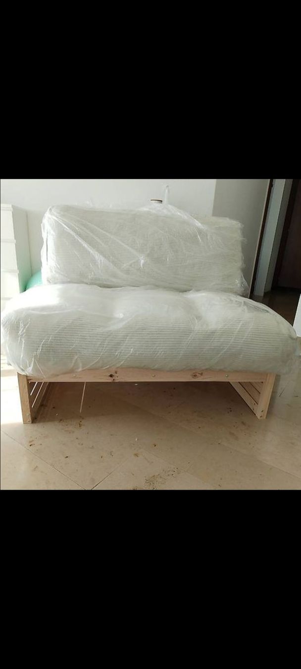 Cuscini: 2x2 Neue Loungekissen – Nuovo e nell'imballaggio originale da Sursee venduto da Cynthia7889 1