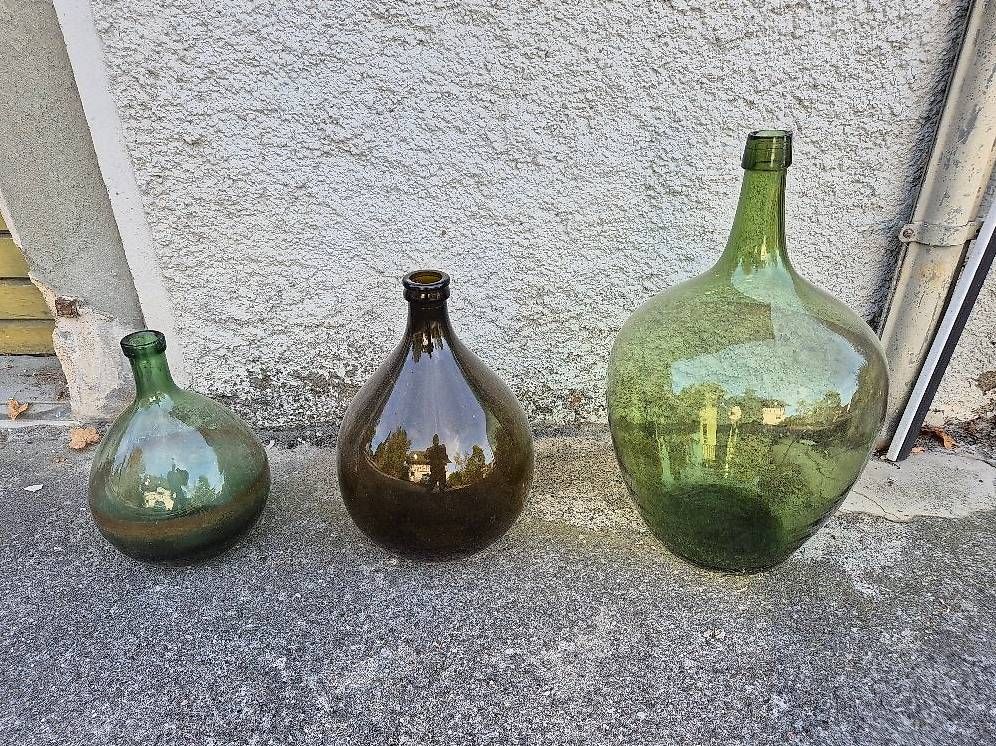 Zubehör: Drei schöne Glasflaschen – Gebraucht aus Aesch ZH von Tom700