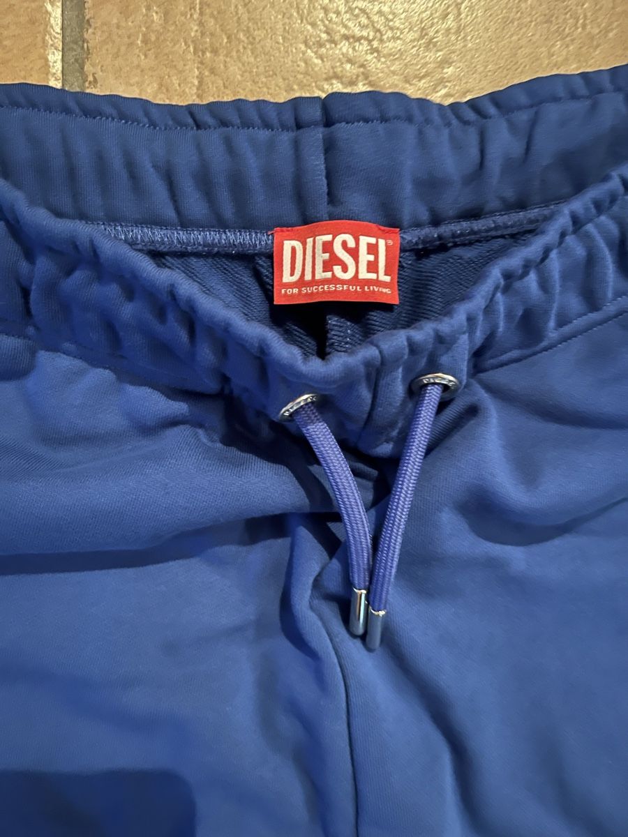 Diesel Hosen: Trainerhose Diesel Grösse 16 (176) – Neu (gemäss Beschreibung) aus Boniswil von Nolutoan13 2