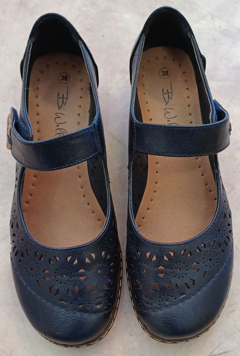 Scarpe da donna: Sommerschuhe im 38 dunkelblau – Usato da Merenschwand venduto da Brockinell 1