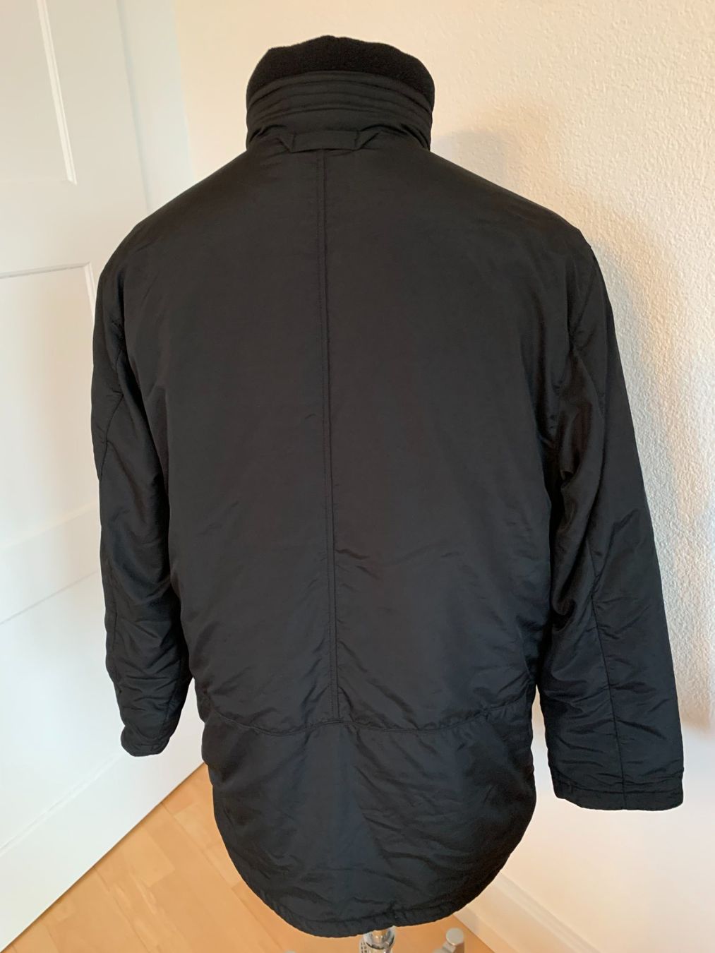Giacche: Kingfield Herren Jacke, Gr. 52, Schwarz – Usato da Worb venduto da farben20zauber 1