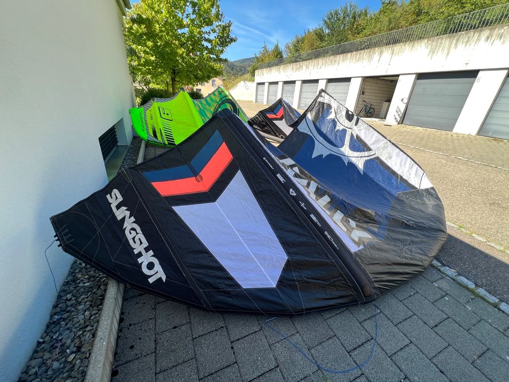 3x Kites 2x Brett 2x Bar und viel Zubehör Kaufen auf Ricardo