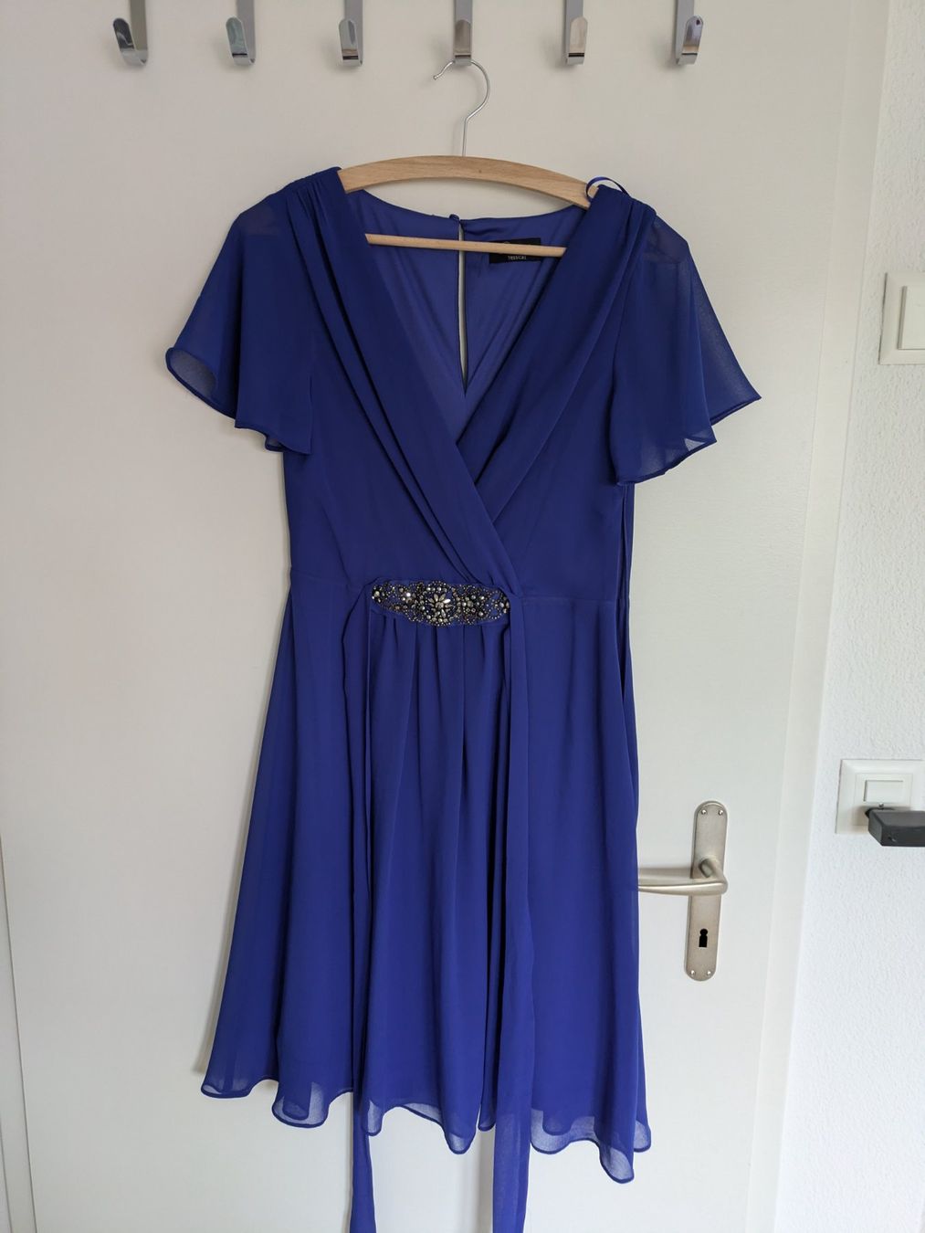C&A Kleider: Festliches Kleid Royalblau Gr. 36 – Gebraucht aus Bern von macsandra