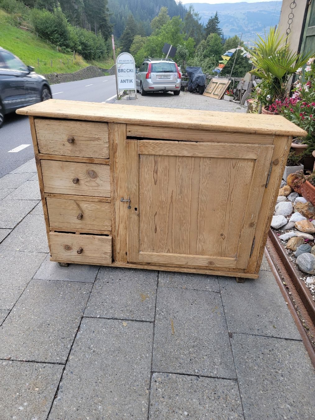 Cassettiere: Lange schmale Schafreite – Usato da Sils im Domleschg venduto da platin01