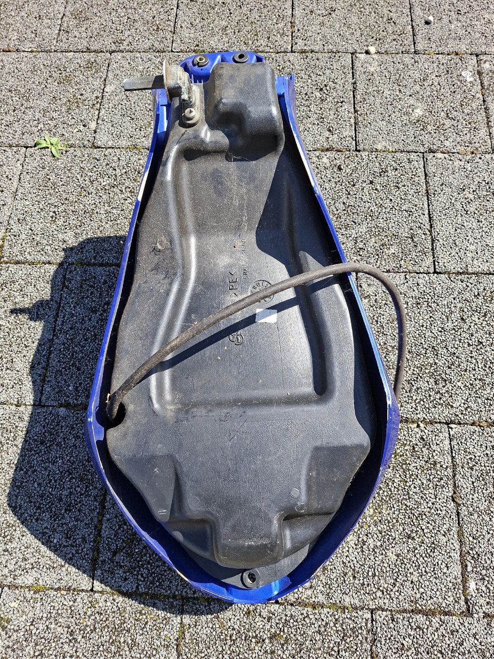 Yamaha Alle Motorradersatzteile: Benzintank Yamaha TZR 50 – Gebraucht aus Langenthal von nat_qtv9 1