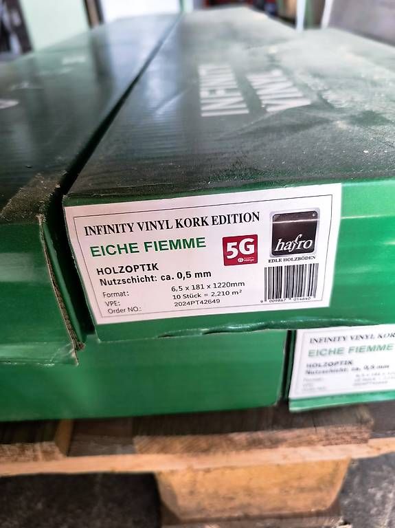 Bodenbeläge: Vinyl – Gebraucht aus Seedorf BE von pet_hr22