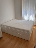 Bettgestell mit Schubladen / Bed with Storage