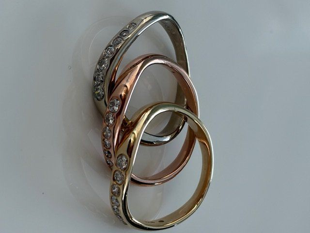 Anelli: Ring tricolor mit Brillanten – Nuovo (secondo la descrizione) da Bern venduto da Namhel 2