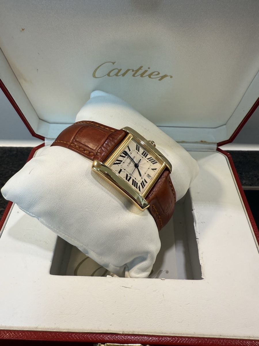 Cartier Orologi: Cartier Tank 18K Automatic – Usato da Zürich venduto da WATCHROOM 3