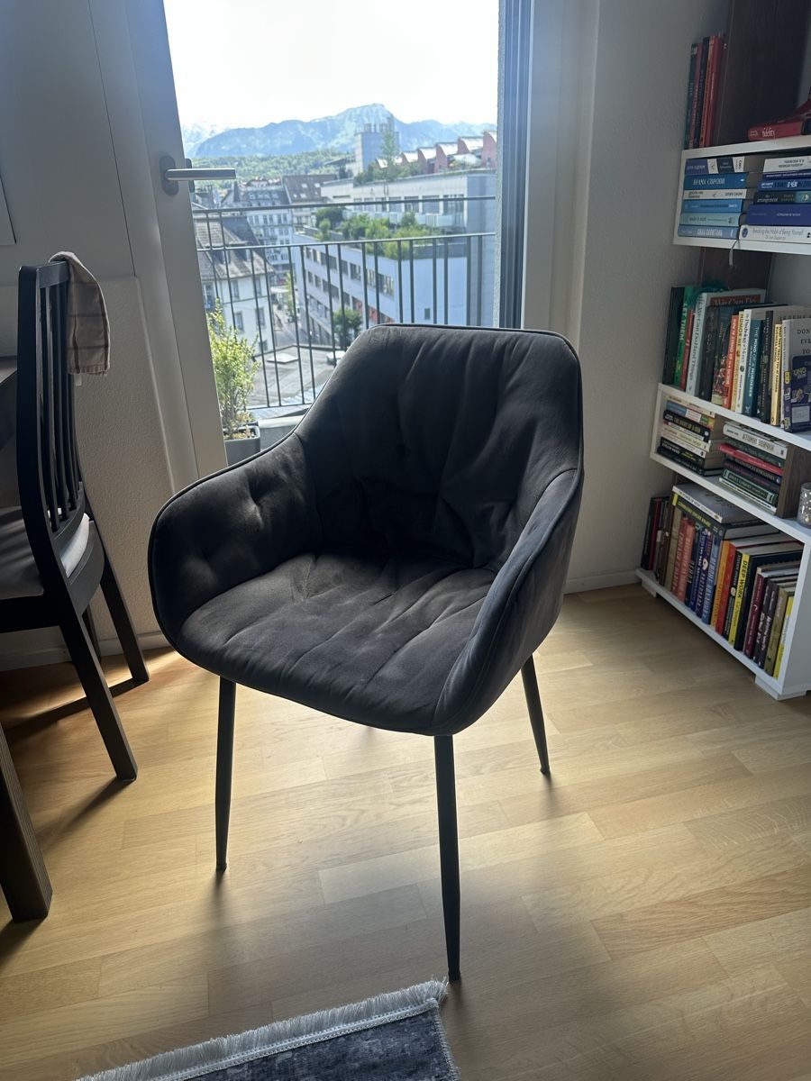 Sedie: Elegant Velvet Dining Chair - Grey – Usato da Luzern venduto da kat_jdv6