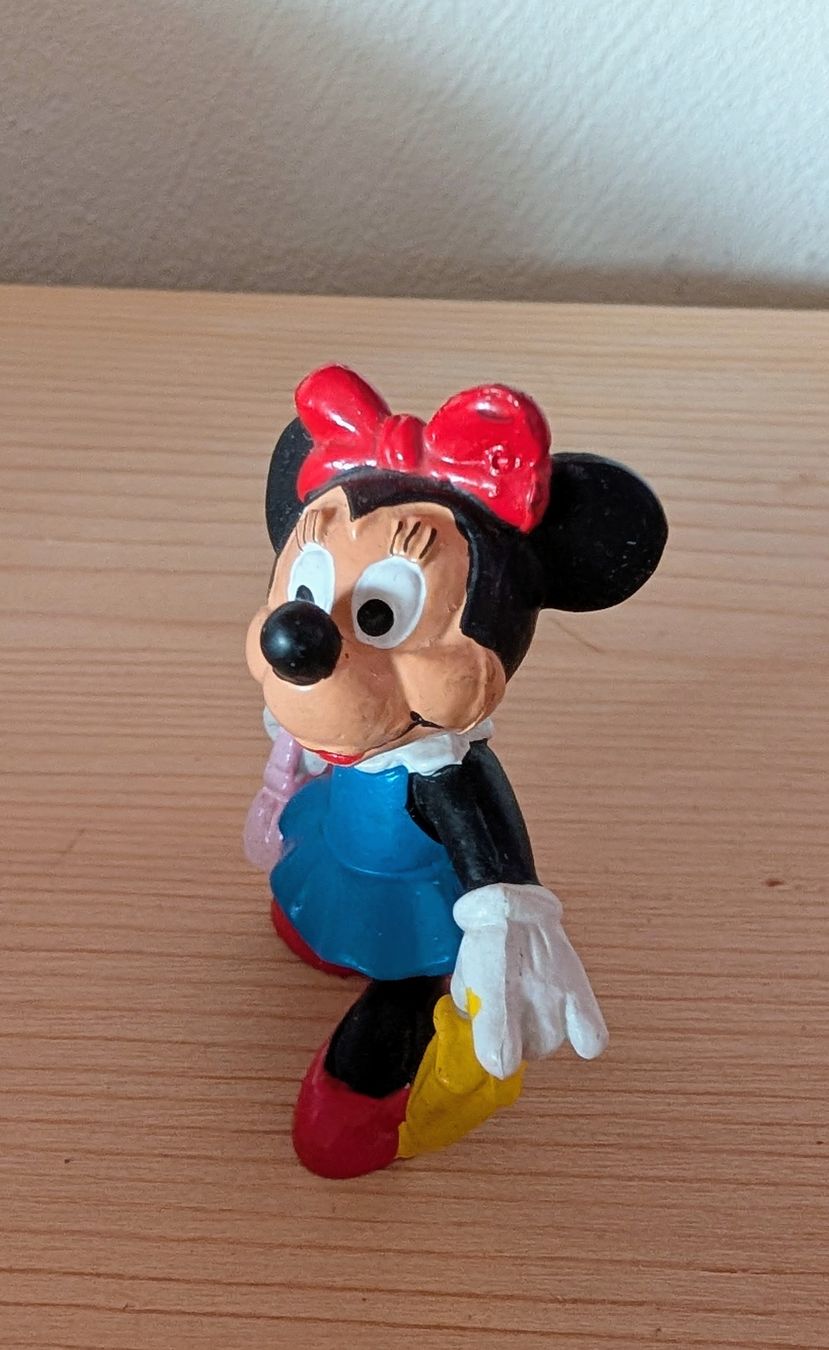 Bullyland Statuette: Minnie Mouse Figur mit Regenschirm-Bully – Usato da Nänikon venduto da Haexli_70 1