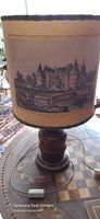 Lampe de table "Château de Mesnières"