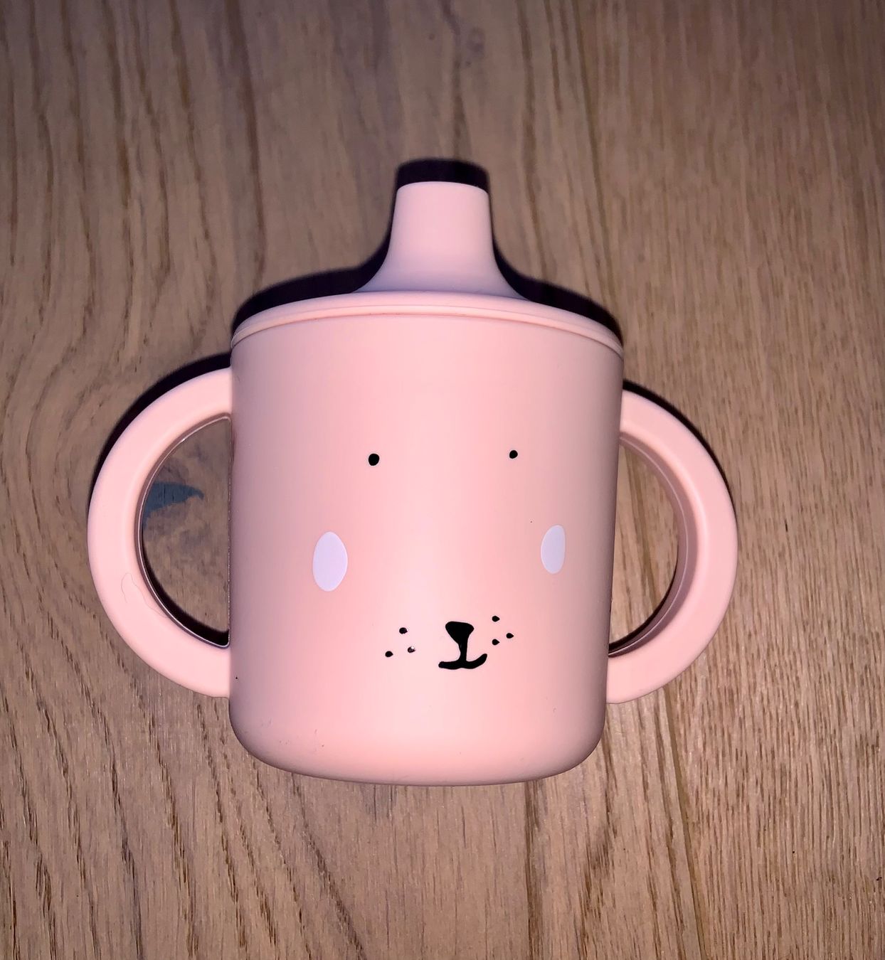 Repas pour bébés: Trixie Silikon Trinkbecher Bär + 2 Originaldeckel – D'occasion à Wileroltigen par Dialca