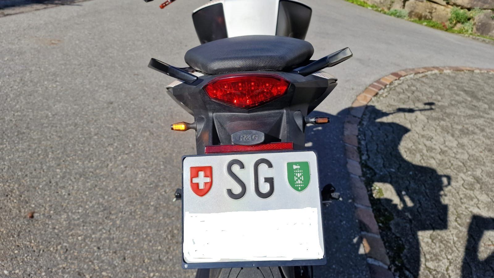 KTM Route: KTM 390 Duke Jg. 2016 – D'occasion à Kaltbrunn par Buewi 8