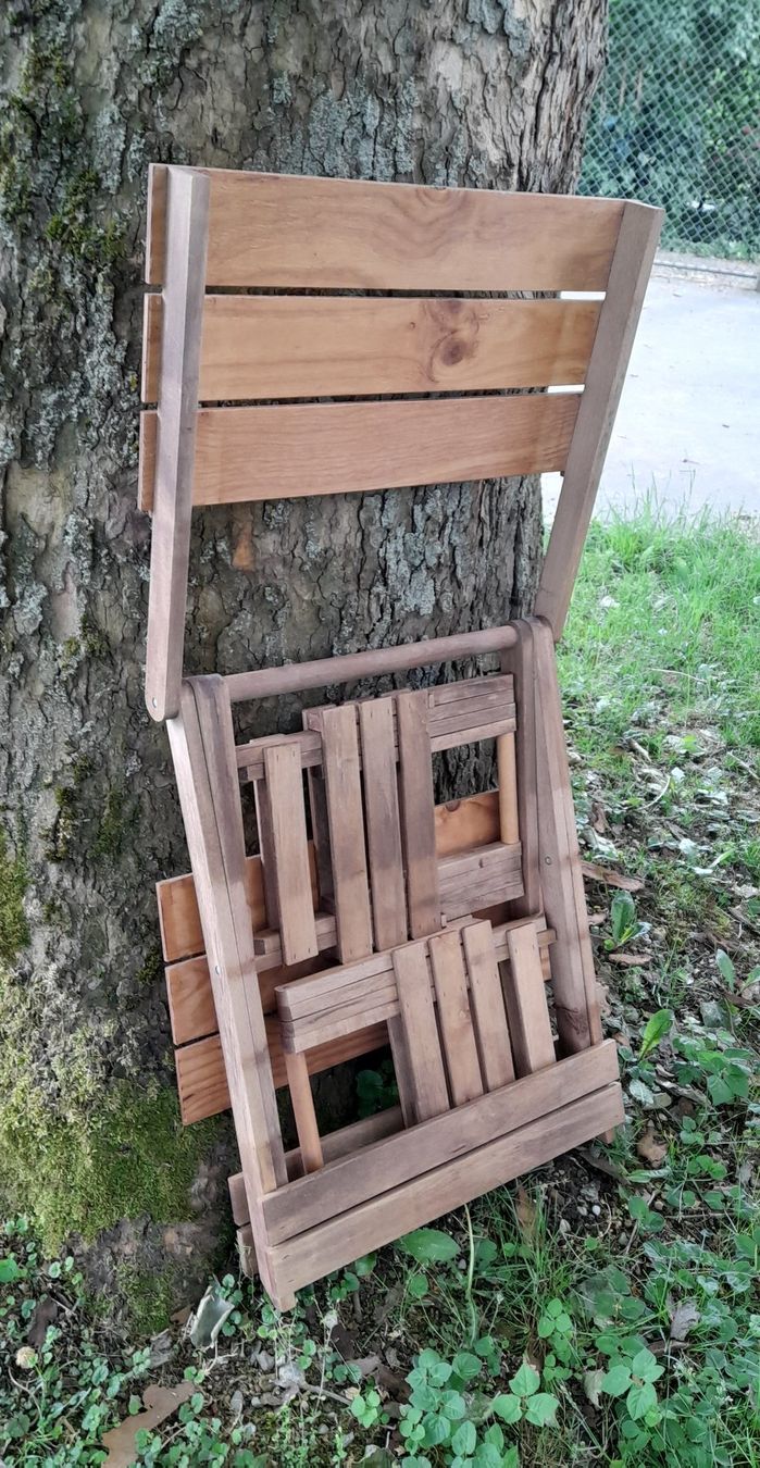 Tavoli: Holz Gartentisch Klappbar mit 2 Hockern – Usato da Villmergen venduto da BRUMA57 3