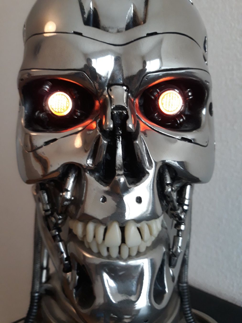 Figurines: TERMINATOR 2 buste 1/1 T-800 – D'occasion à Bernex par lxa_bxc7 3