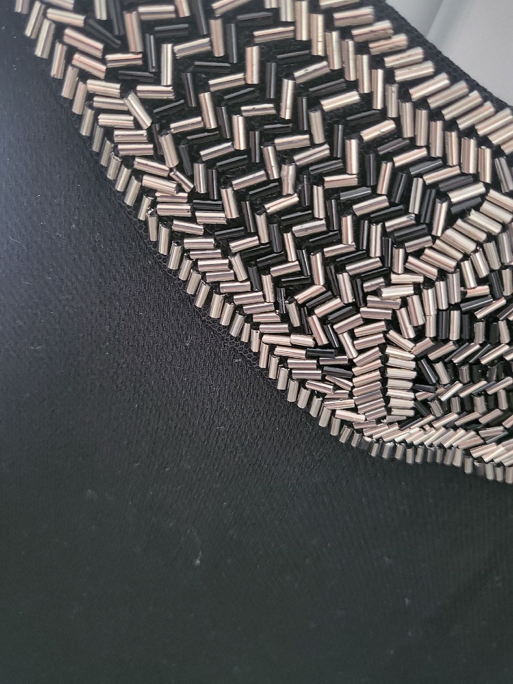 Kleider: Robe noire Mango élégante perles XS occasion – Gebraucht aus St-Pierre-Clages von _RV 1
