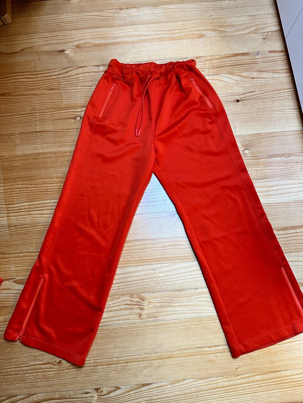 H&M Pantaloni: H&M Trainer Jacke+Hose Gr.S – Usato da Gümmenen venduto da FelizitasHermann 3
