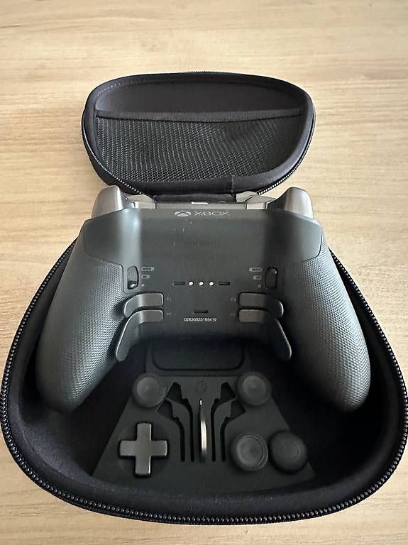 Controller: Xbox One -Elite Series 2 Controller Wireless – Usato da Gebenstorf venduto da Nerdtopia 3