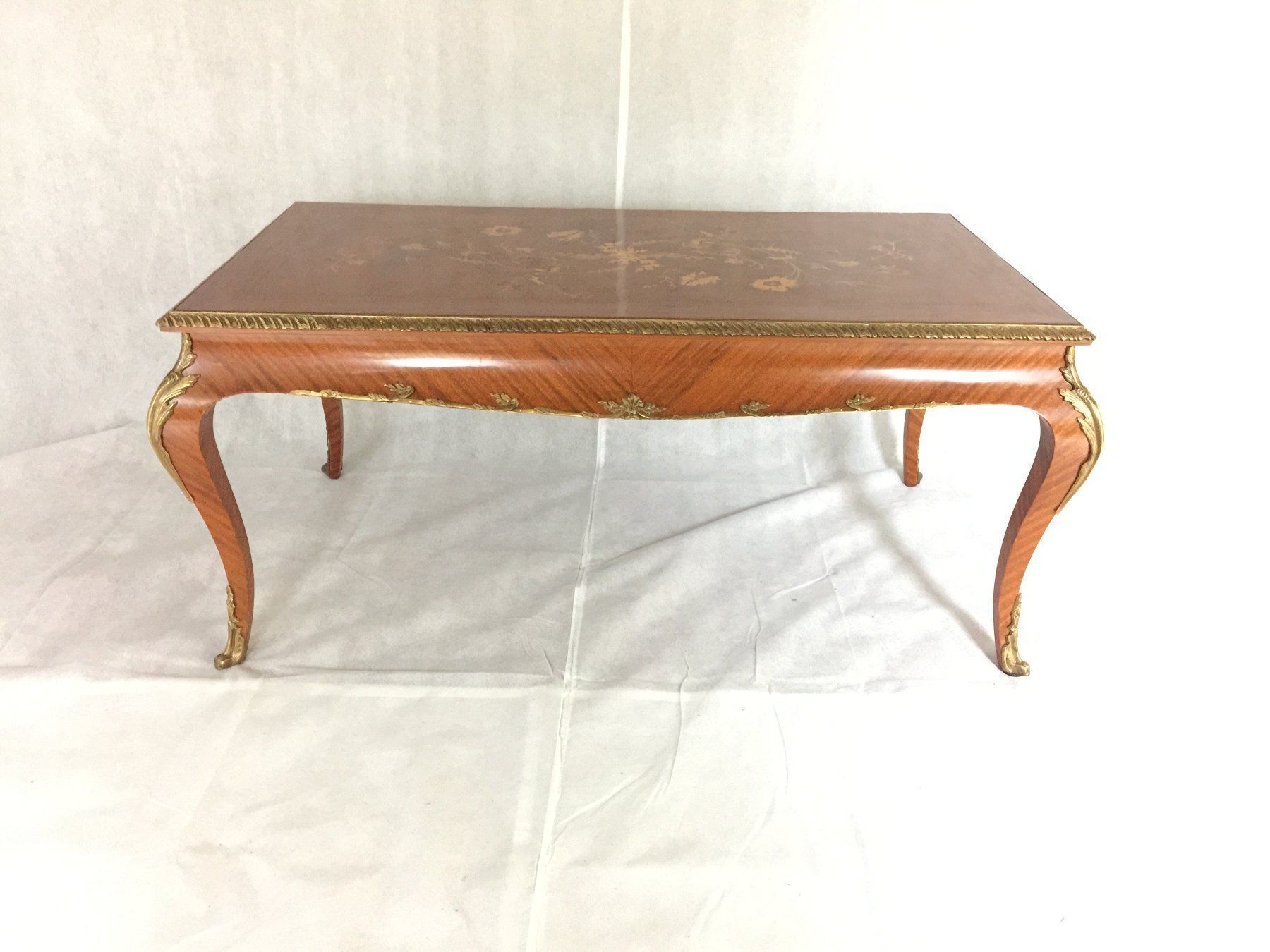 Tavoli: Table de salon de style Louis XV . – Nuovo (secondo la descrizione) da geneve venduto da louisart 5