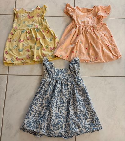 3x Kleidchen Grösse 92