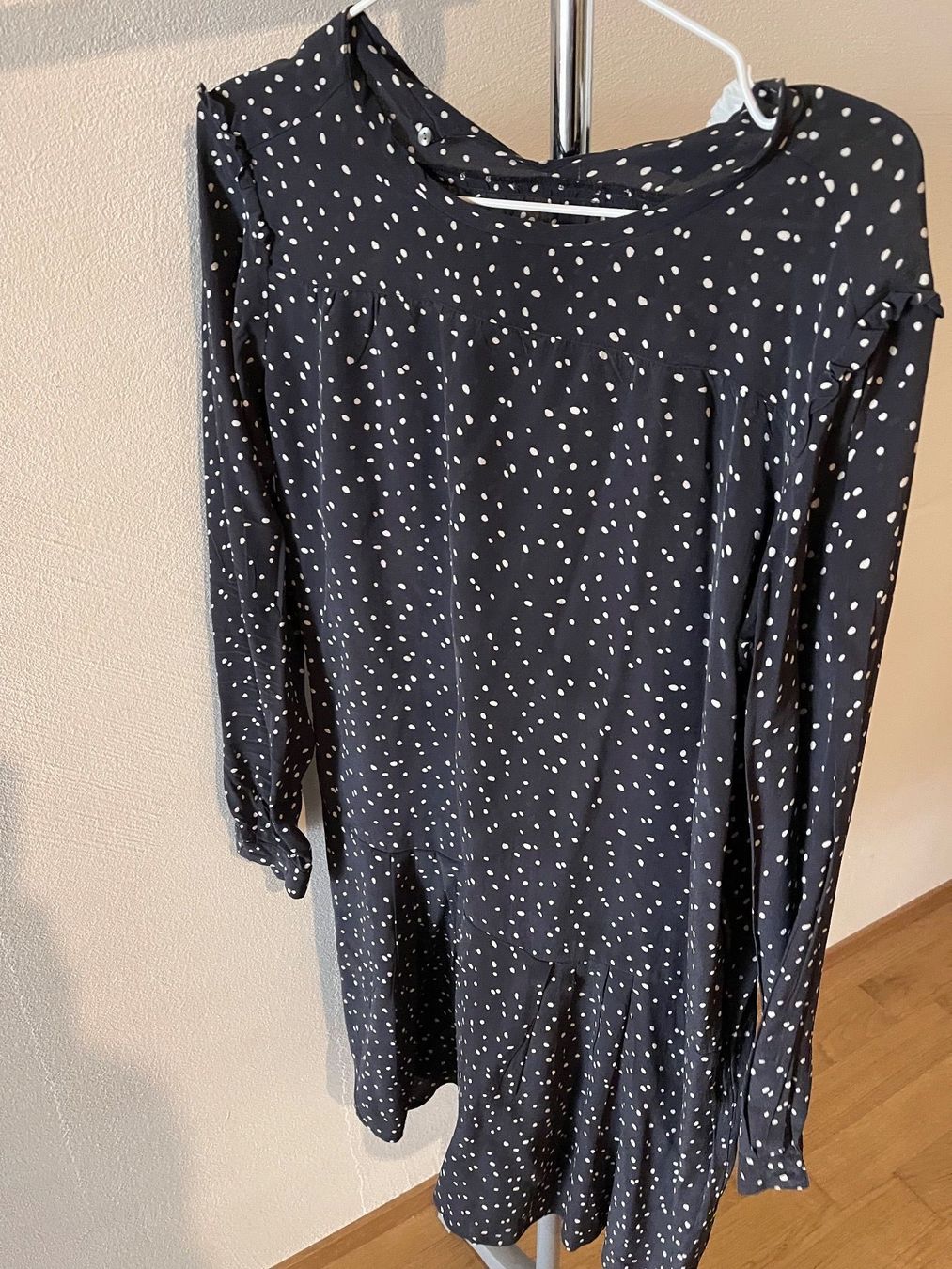 Globus Vestiti: Globus Kleid 100% Seide, grösse 34 – Usato da Ottenbach venduto da Suni_82
