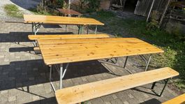 2 Biertischgarnituren Holz klappbar 200cm gut erhalten