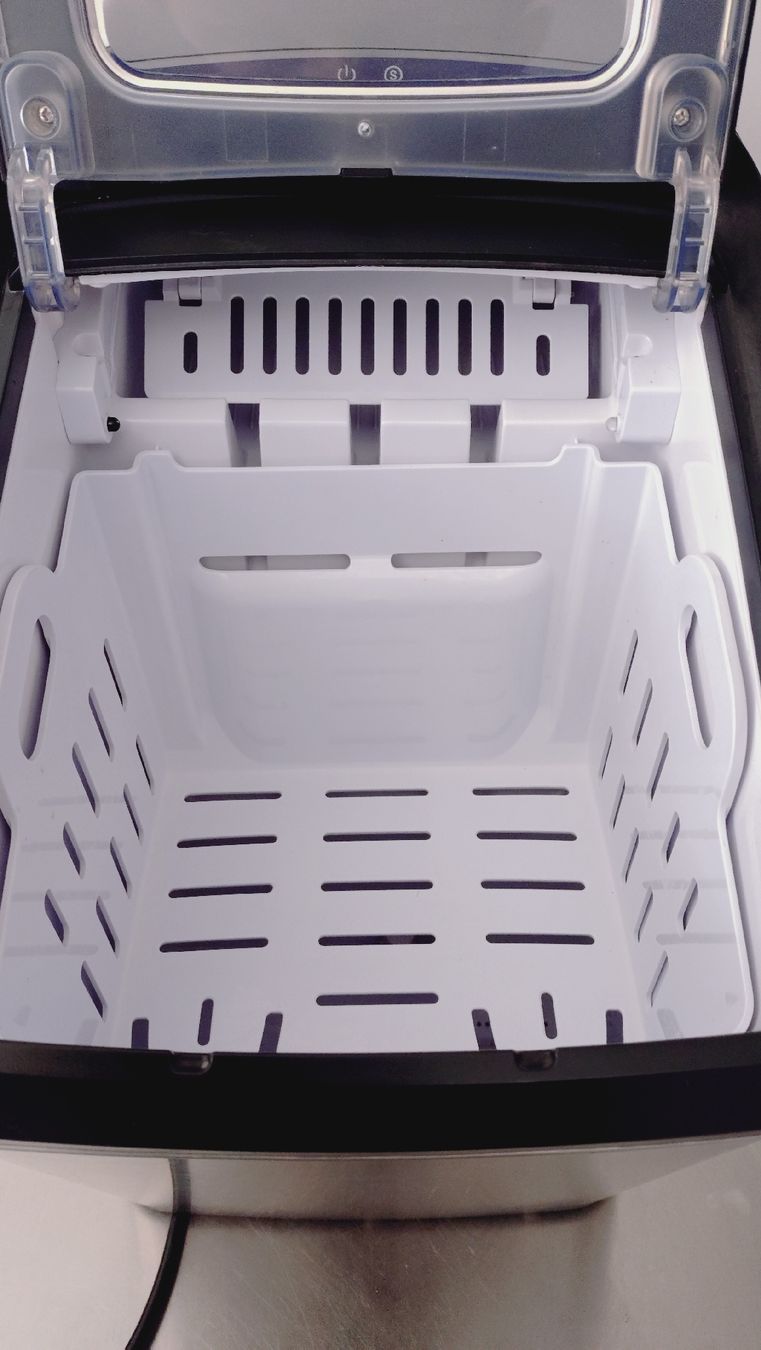 Elettrodomestici da cucina: Eiswürfelmaschine – Usato da Dulliken venduto da fel_xk2r 2