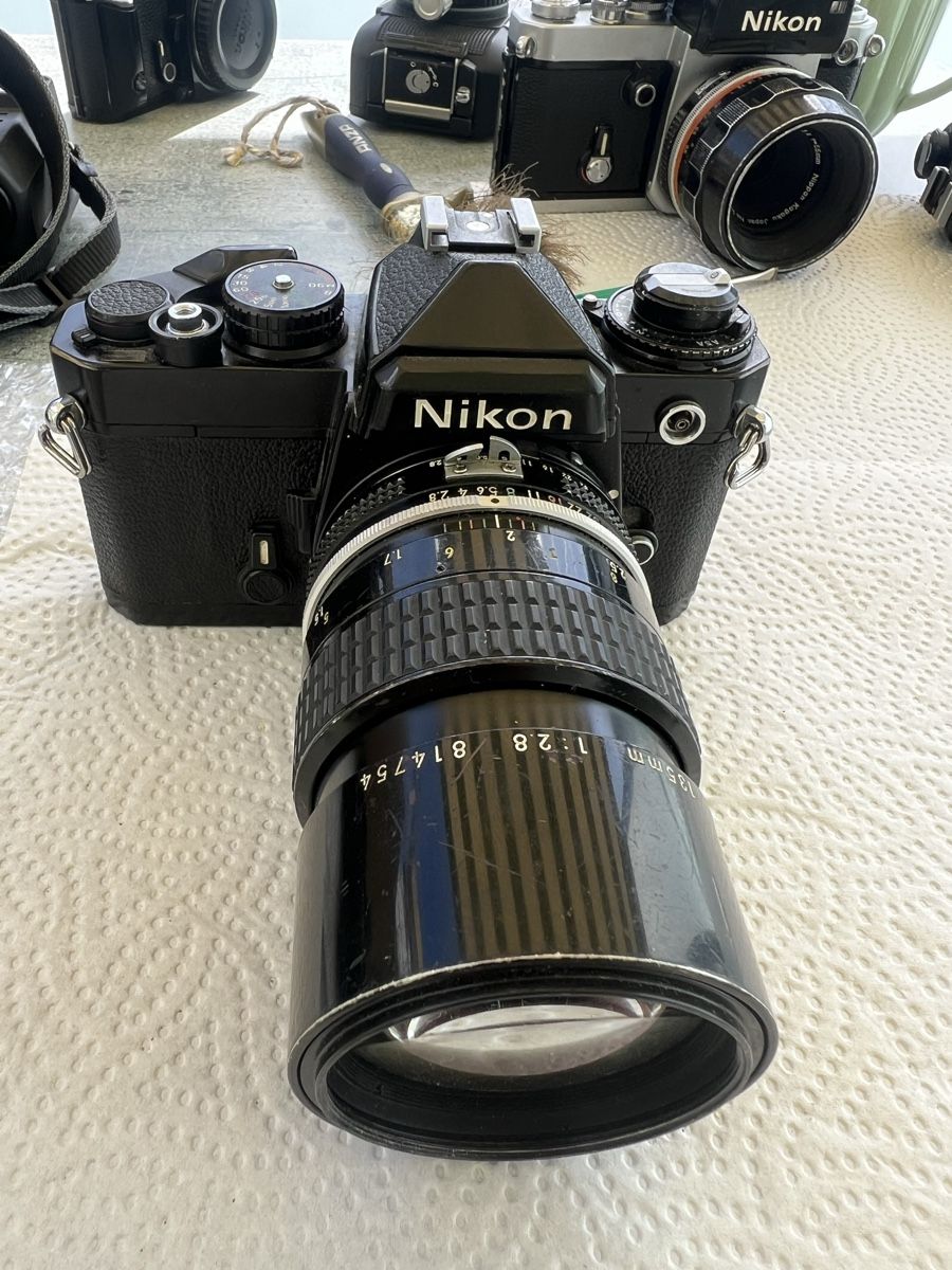 Nikon Fotocamera:  Nikon FE – Usato da Zürich venduto da jao_2bx7
