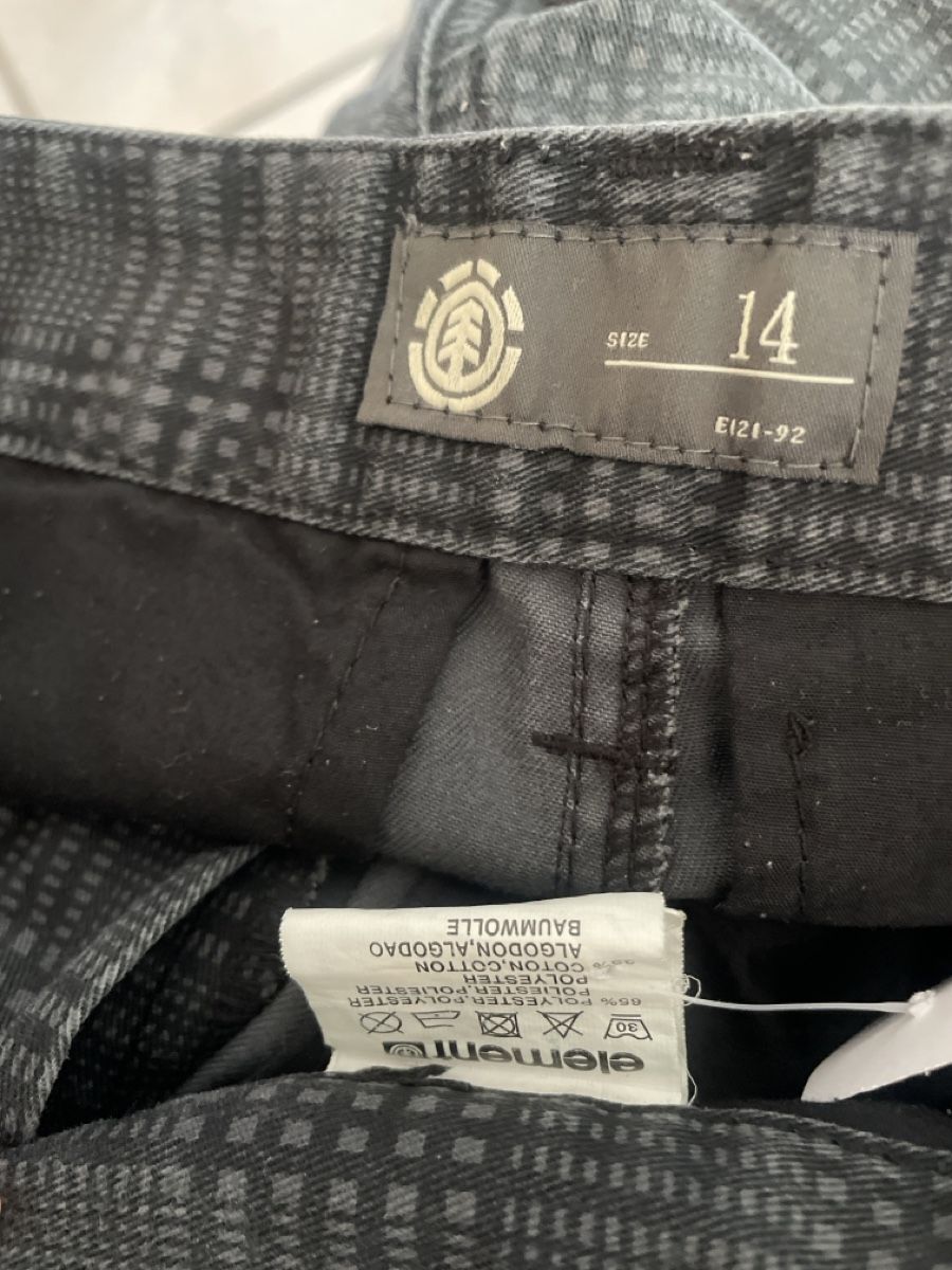 Pantaloni: Coole element Shorts Gr.14j./164 – Usato da Obergerlafingen venduto da cabo4 2
