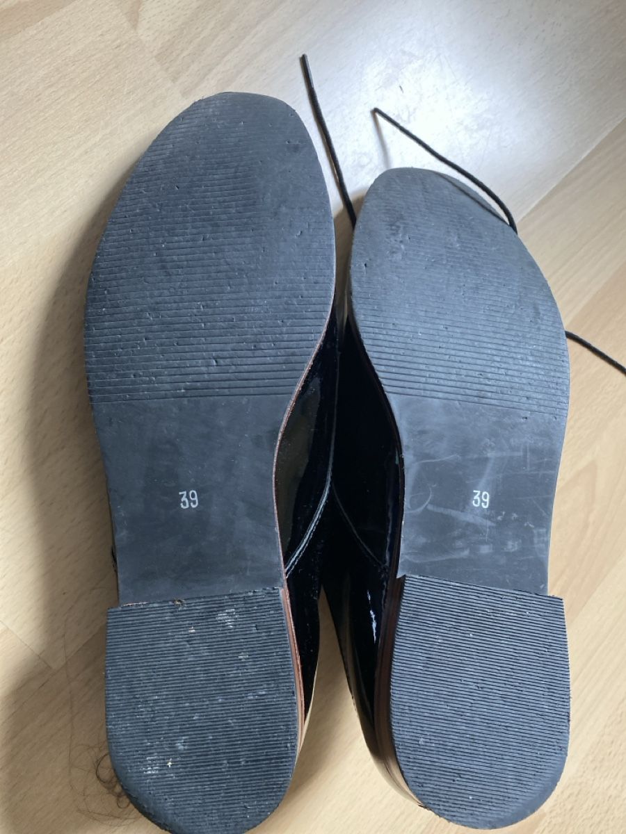 Scarpe da donna: Lackschuhe 39 – Usato da Olten venduto da Angisun 2