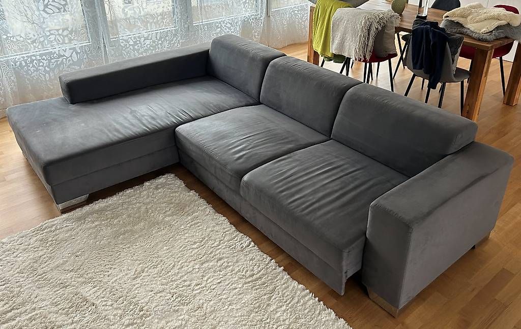 Livique Sofas: Sofa mit Liegefläche - Microfaserstoff (Alcantara) – Gebraucht aus Cham von Aimar7 3