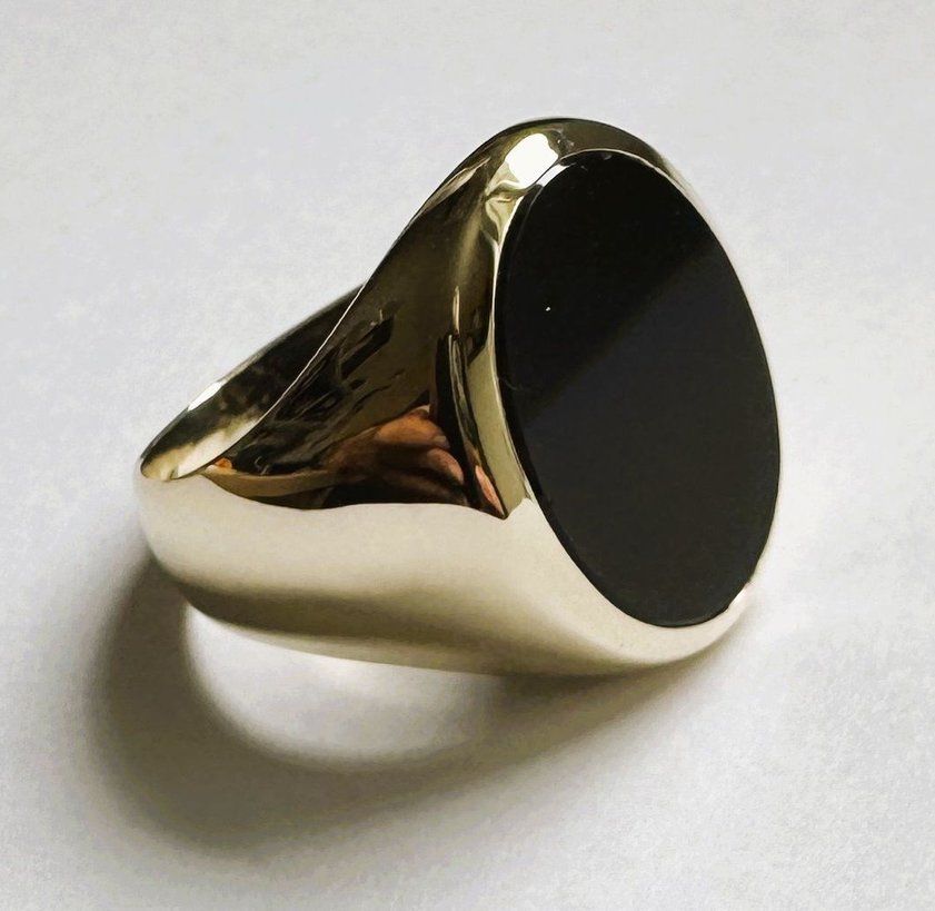 Ringe: Ring Gelbgold mit Onixplatte – Gebraucht aus Selkingen von Mazurit