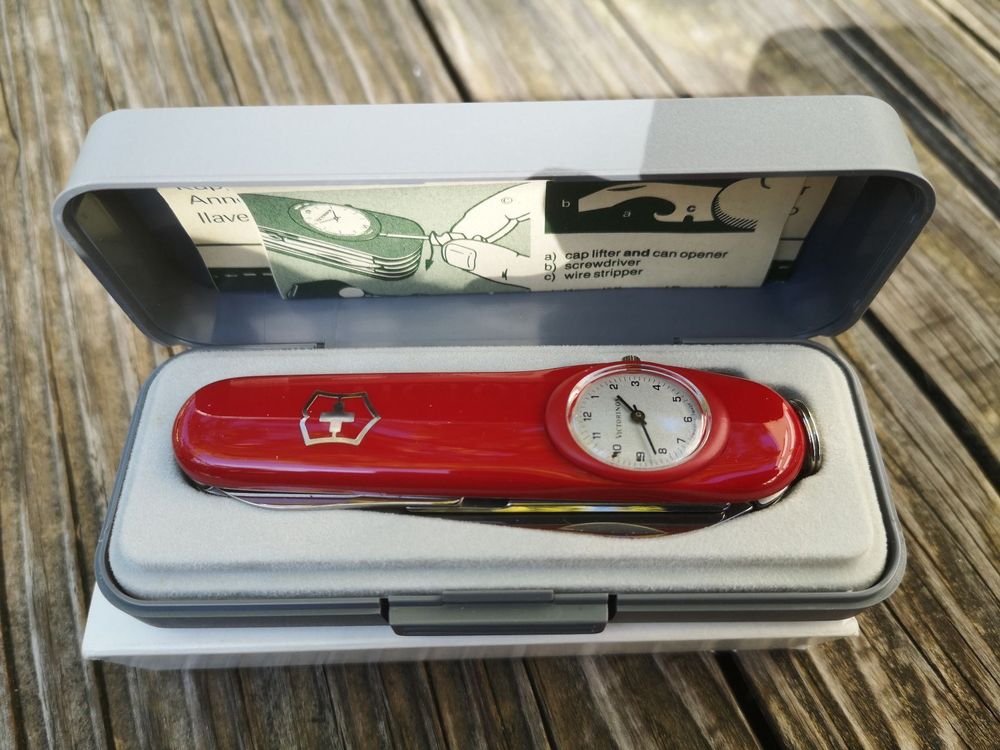 Victorinox timekeeper best sale