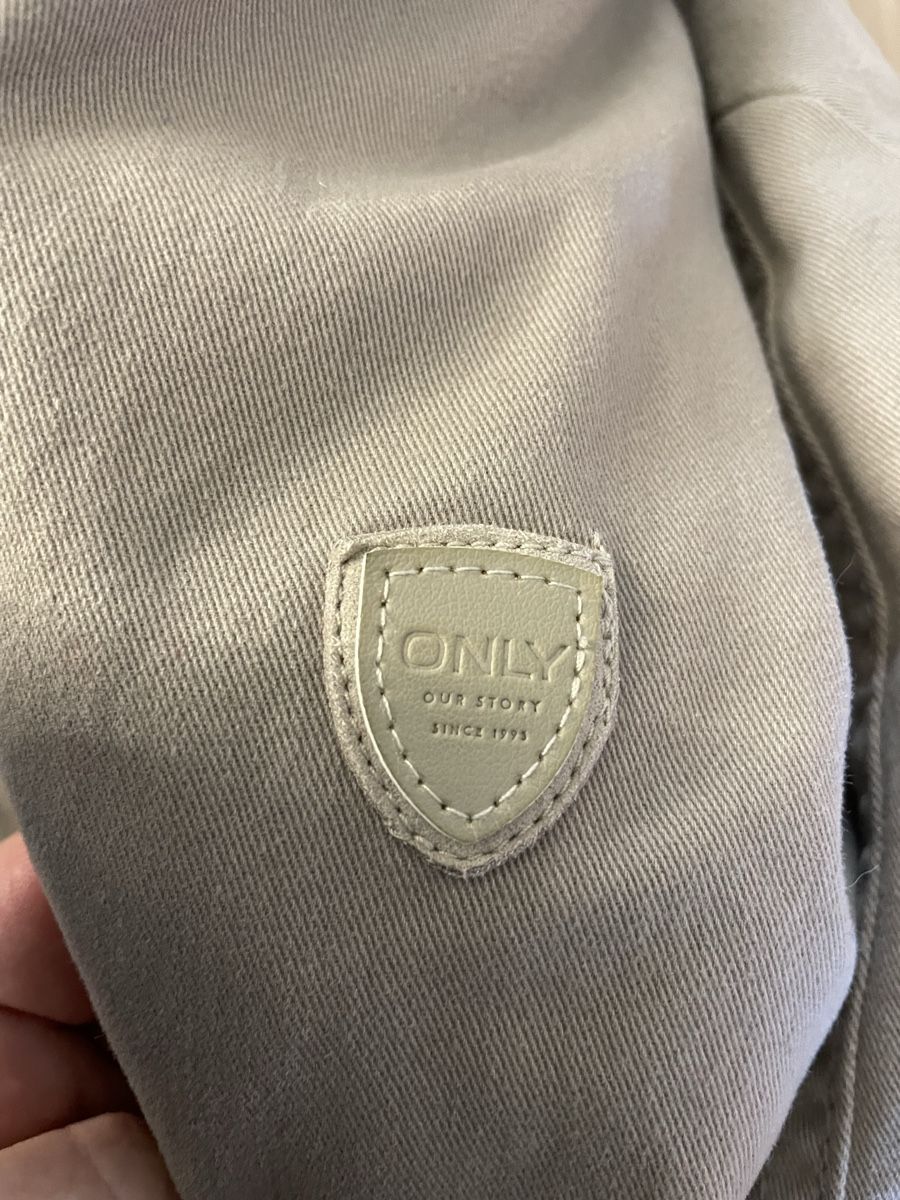 Only Jacken: Only Winterjacke mit Kunstfellfutter beige Grösse XL – Gebraucht aus Aarau Rohr von keedom 2