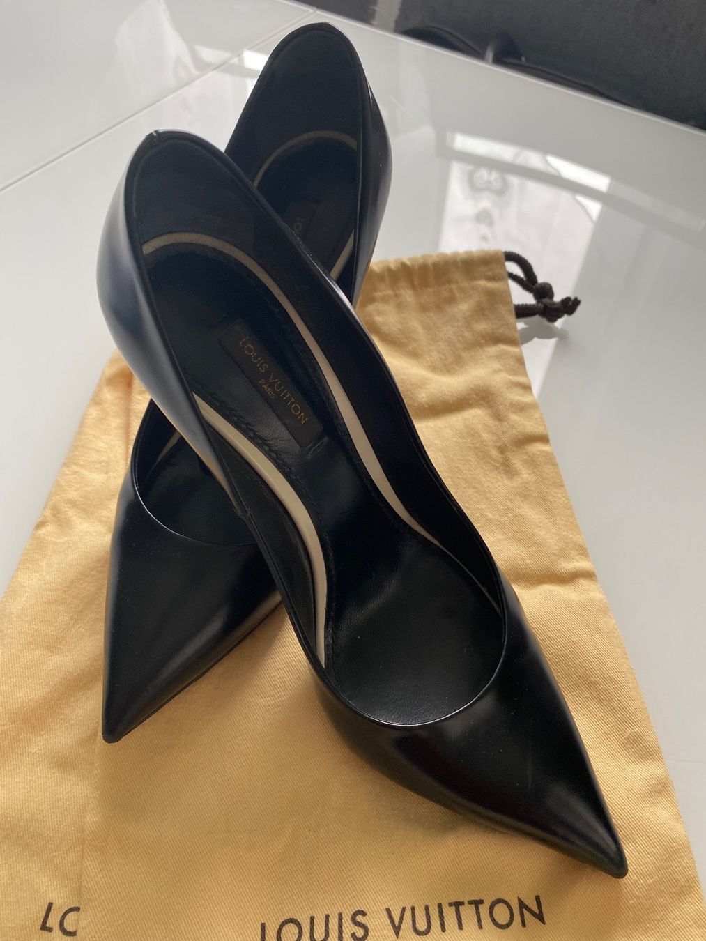 Louis Vuitton Scarpe da donna: Véritable Escarpins Louis Vuitton – Nuovo (secondo la descrizione) da Lausanne venduto da Doudoutze