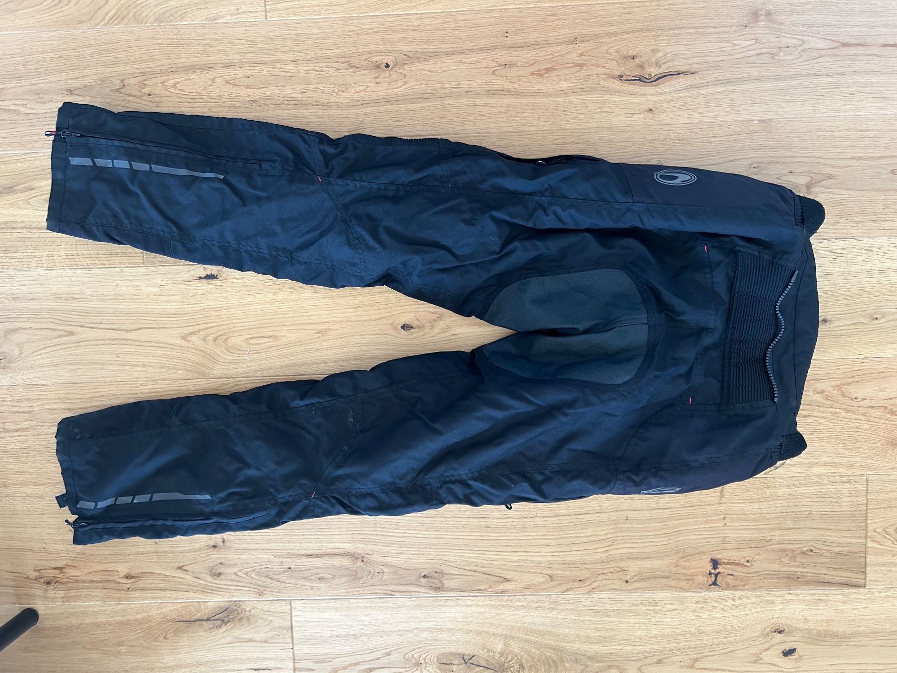 Hosen: Pantalon de moto RICHA 2XL – Gebraucht aus La Tour-de-Trême von mat_qjz8 1