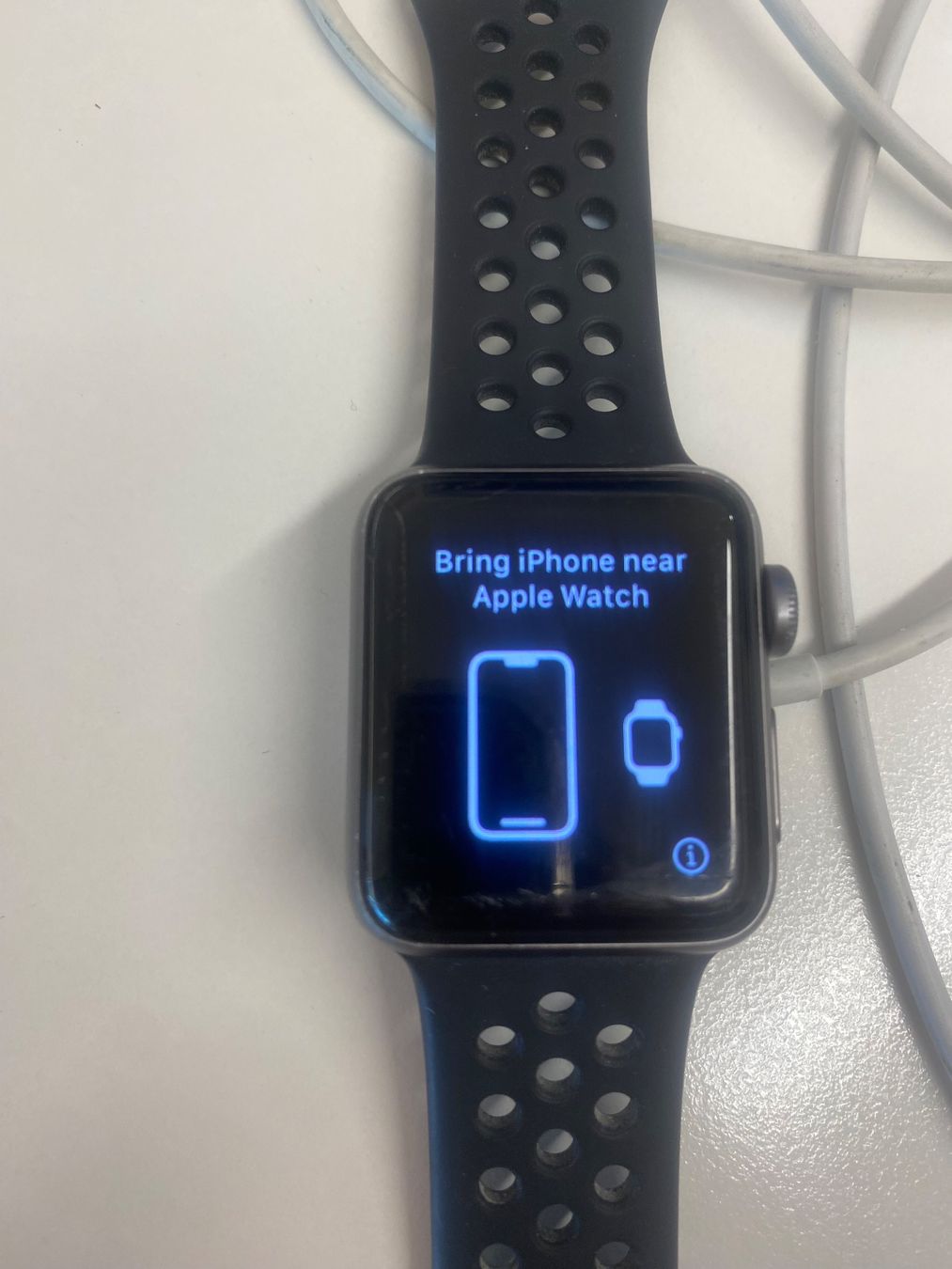 Apple Smartwatch: Apple Watch Series 3 38mm – Usato da Zürich venduto da sch_65yn 1