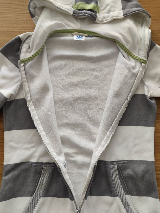 Adidas Maglioni & Felpe: Adidas Original Hoodie 36 lang – Usato da Oberuzwil venduto da Umlobo 3