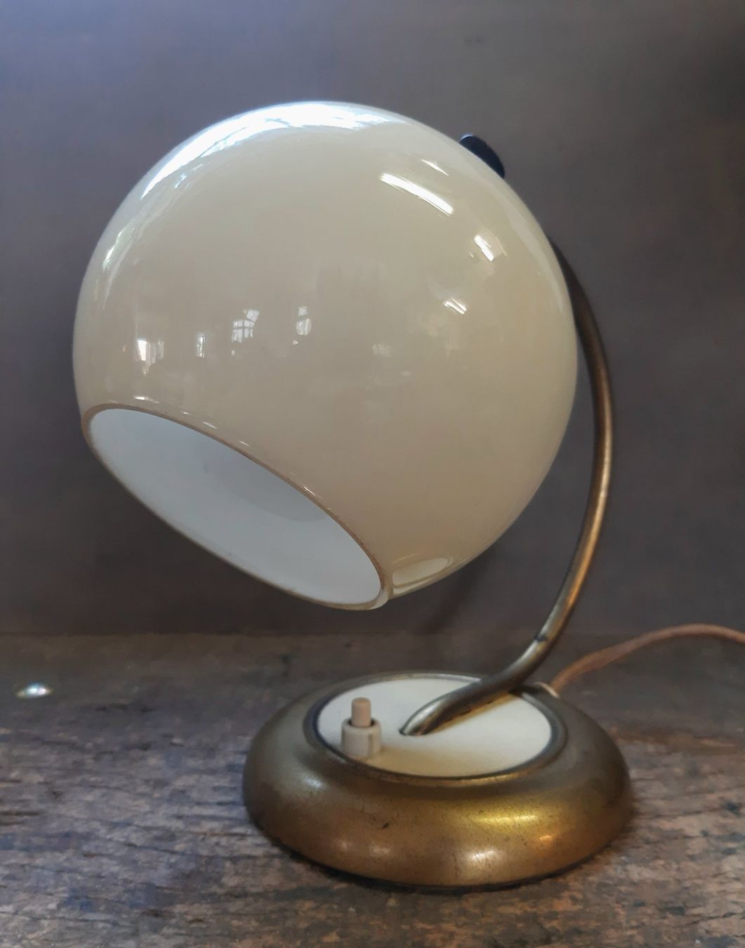 Lampade: Art Deco Nachttischlampe – Usato da Arbon venduto da torso444 1