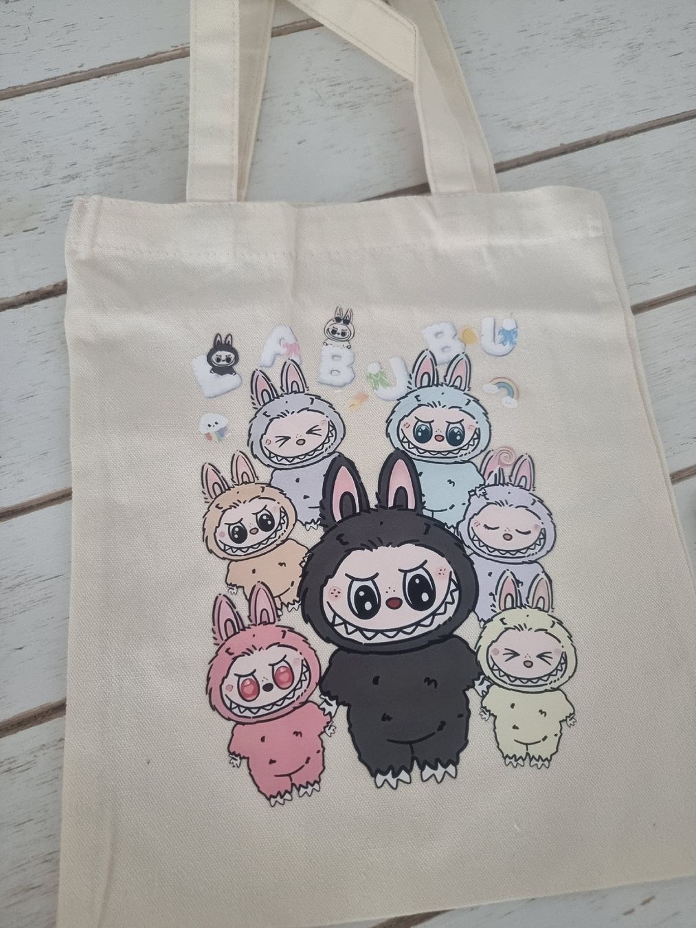 Borse: LABUBU CANVA BAG NEW! – Nuovo (secondo la descrizione) da Curio venduto da Gossipgirl15
