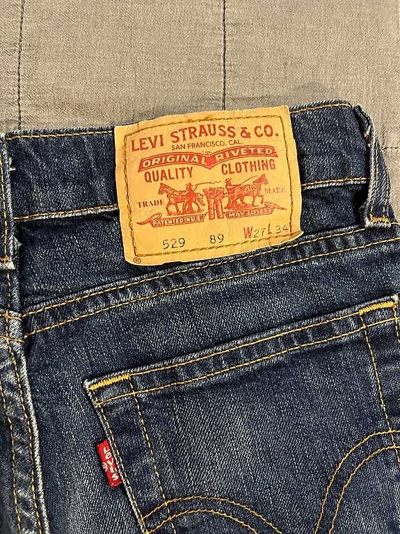 Jeans: Blue Levis Jeans mit Schlag – Gebraucht aus Felsberg von kaethrine 2